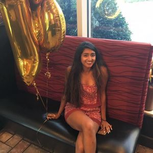 Meet your Posher, Akshana